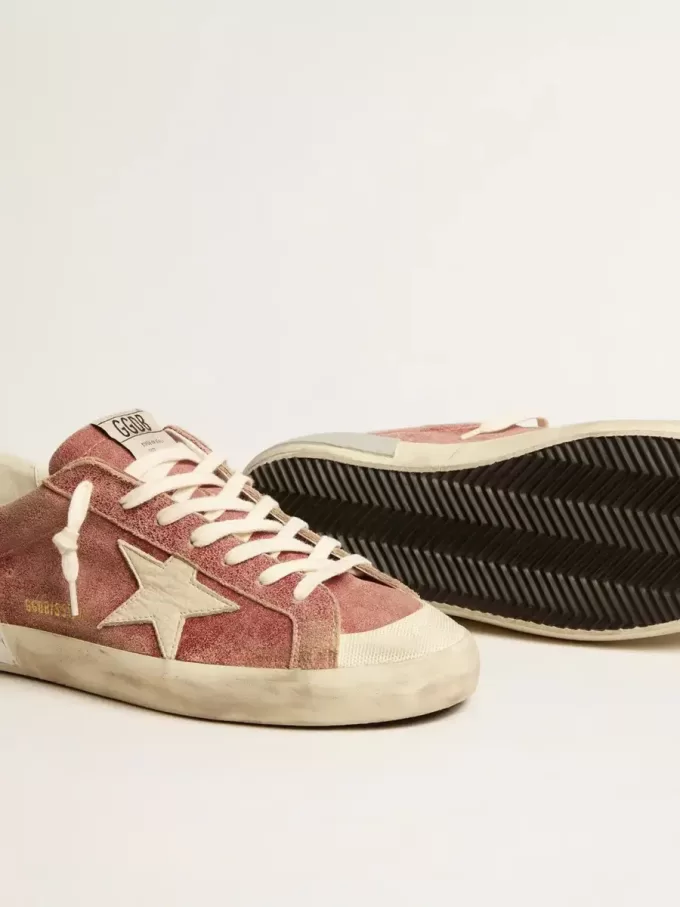 Super-Star para hombre en piel roja con estrella y lengüeta en el talón en nubuck color crema