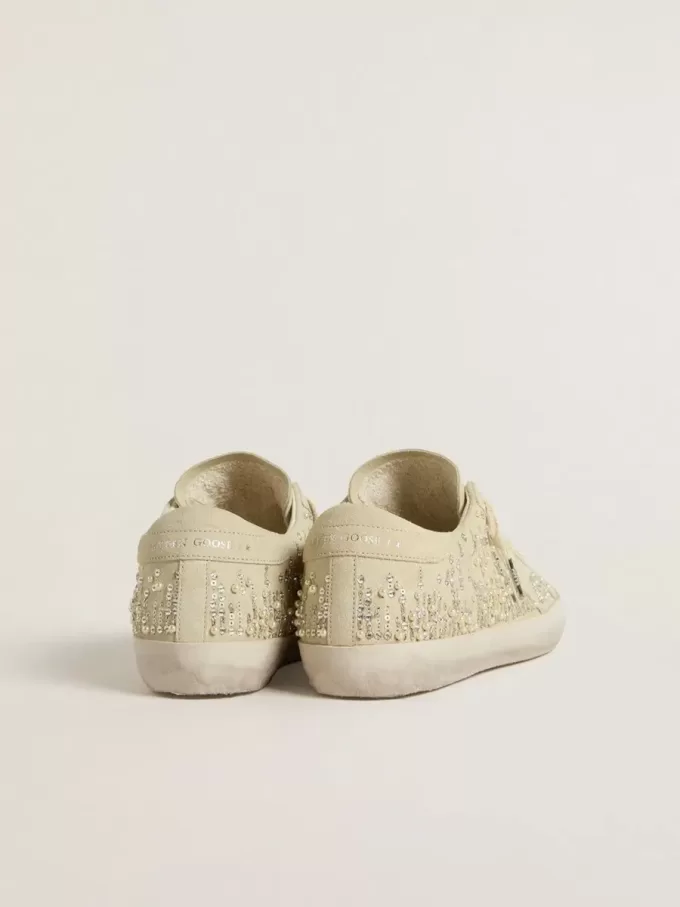 Super-Star para mujer en ante beige con perlas y cristales Swarovski