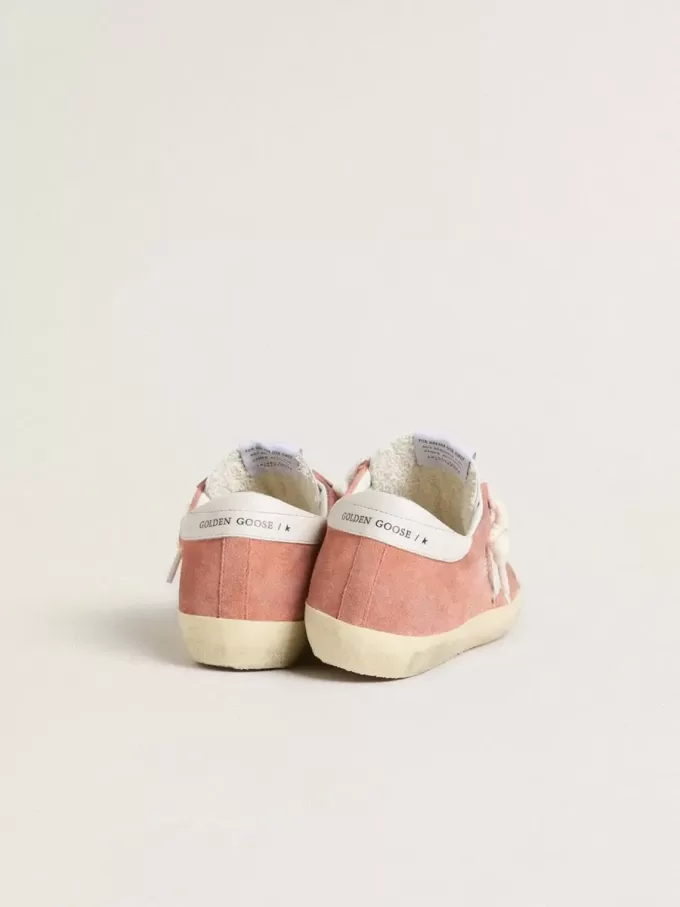 Super-Star para mujer en ante coral con estrella y lengüeta del talón en cuero blanco