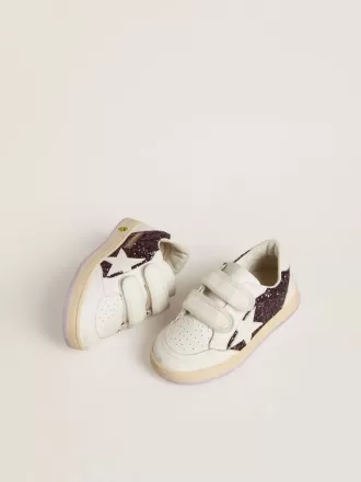 Teen Ball Star en purpurina morada con estrella y lengüeta en el talón de cuero blanco