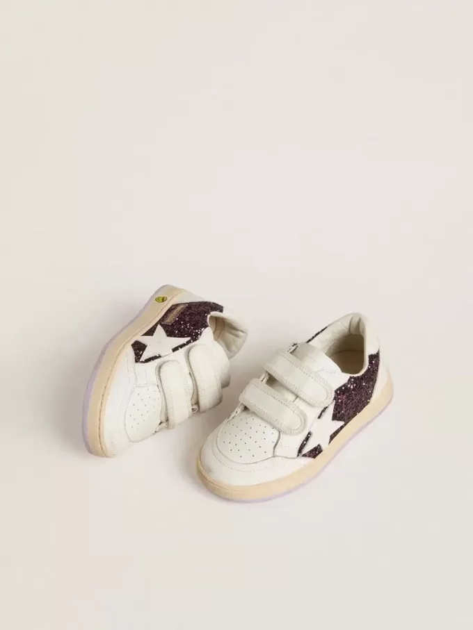 Teen Ball Star en purpurina morada con estrella y lengüeta en el talón de cuero blanco