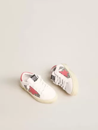 Teen May con estrella de cuero rojo y lengüeta en el talón