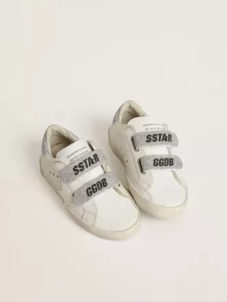 Teen Old School en piel blanca con lengüeta y tiras en el talón con cristales Swarovski plateados