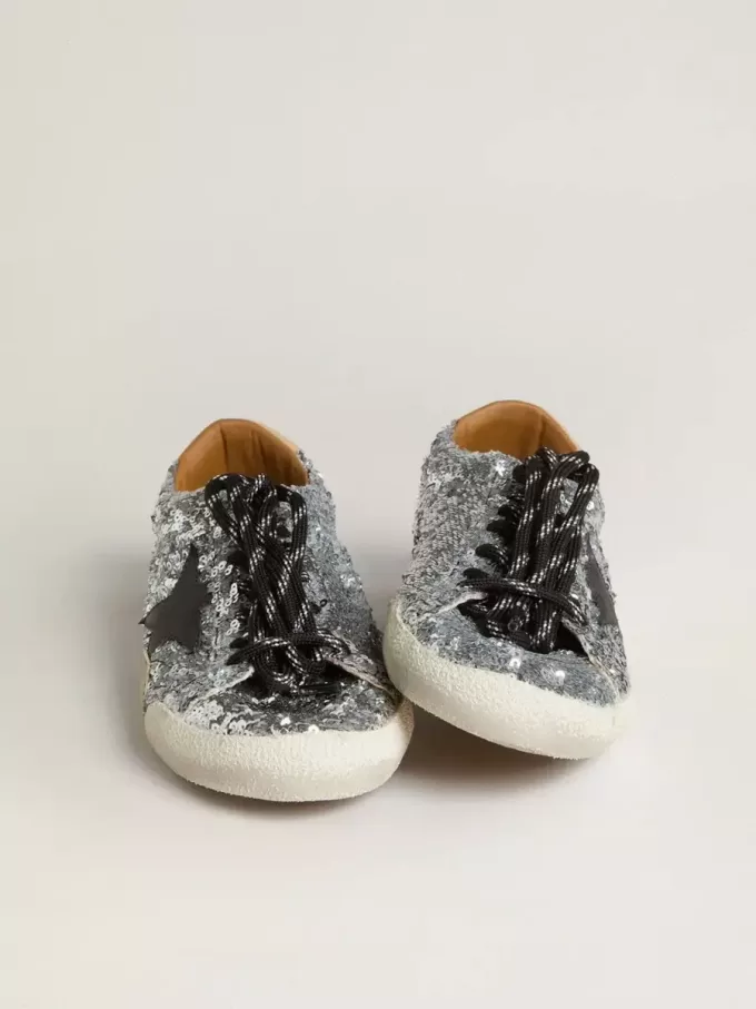 True-Star para mujer con lentejuelas plateadas, estrella negra y lengüeta de cuero plateado en el talón