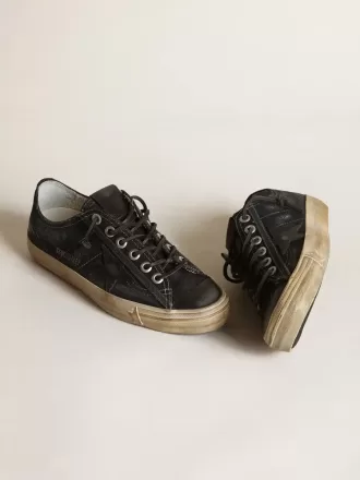 V-Star en denim azul medianoche con estrella y puntera de cuero negro