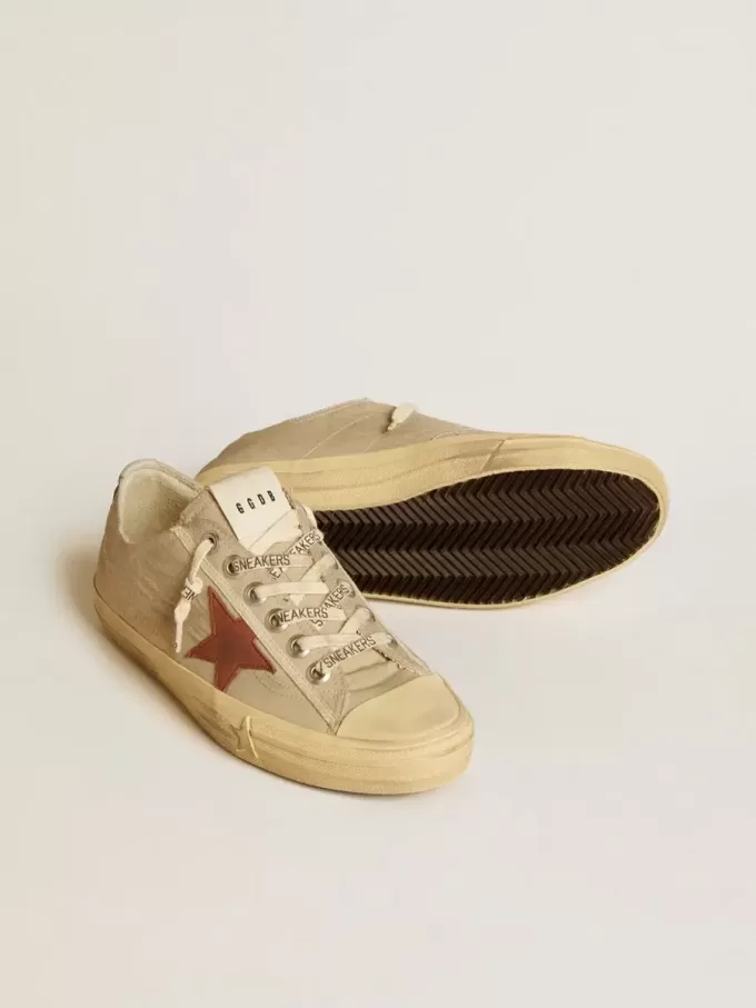 V-Star en nailon color cuarzo con estrella de nubuck rojo ladrillo