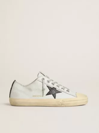 V-Star en piel con estrella y lengüeta en el talón de piel con estampado de cocodrilo negro