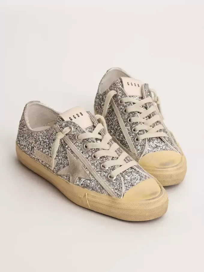 V-Star LTD para mujer en plata brillante con estrella de ante gris hielo V-Star LTD para mujer en plata brillante con estrella de ante gris hielo