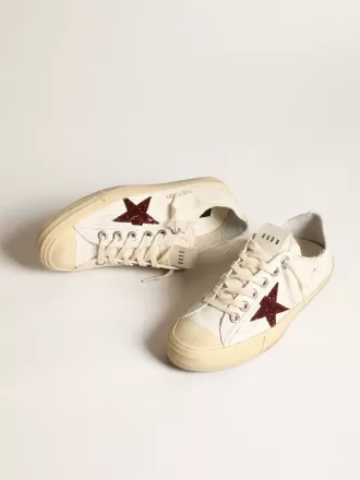 V-Star para mujer en napa blanca con estrella roja brillante