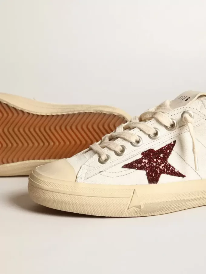 V-Star para mujer en napa blanca con estrella roja brillante V-Star para mujer en napa blanca con estrella roja brillante