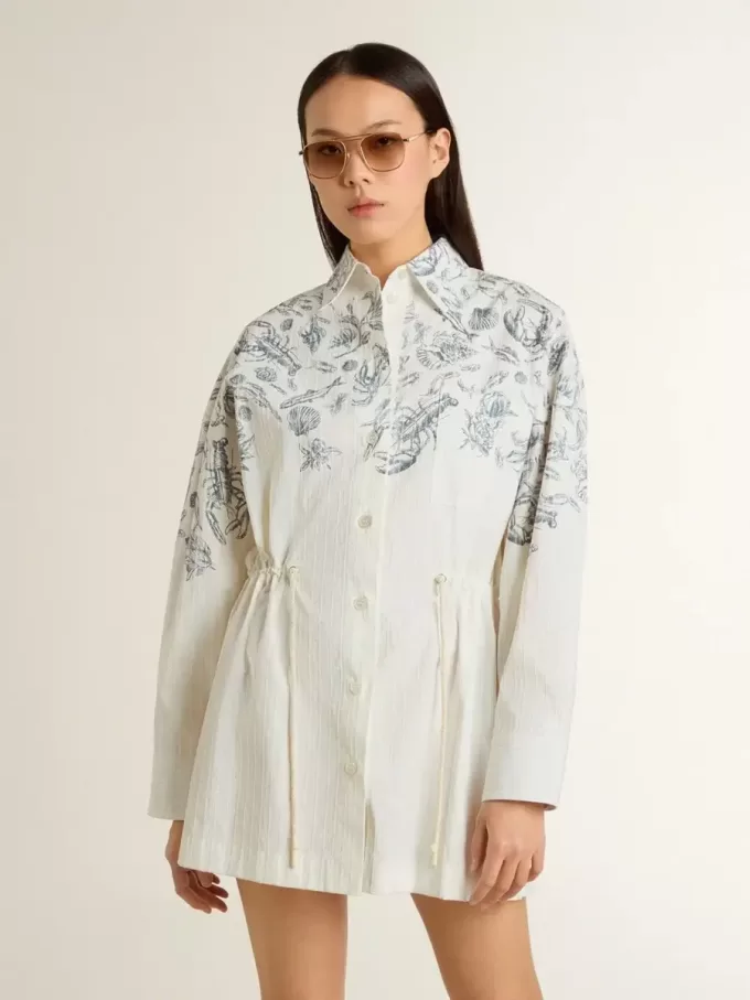 Vestido camisero corto de mujer en algodón a rayas blancas con estampado azul marino