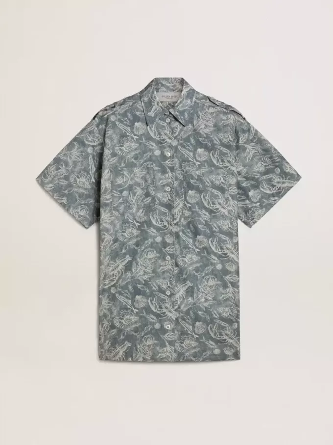 Vestido camisero corto de mujer en popelín de algodón azul claro con estampado marino integral Vestido camisero corto de mujer en popelín de algodón azul claro con estampado marino integral