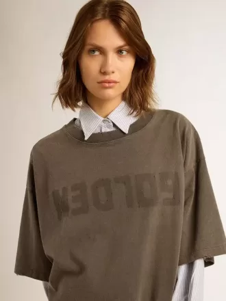 Vestido camiseta gris para mujer con efecto desgastado