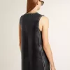 Vestido de mujer de piel napa negra con tachuelas