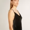 Vestido lencero negro con efecto terciopelo para mujer