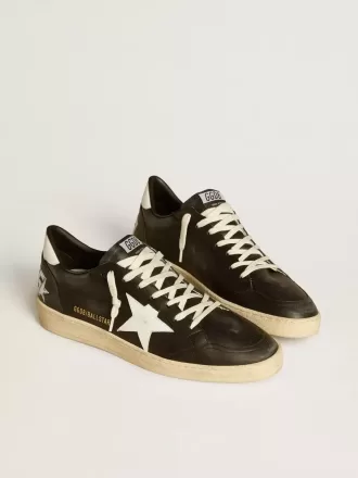 Zapatillas Ball Star para hombre en napa negra con estrella y lengüeta en el talón de cuero blanco