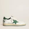 Zapatillas Ball Star para hombre en piel napa blanca con estrella y lengüeta en el talón en piel verde