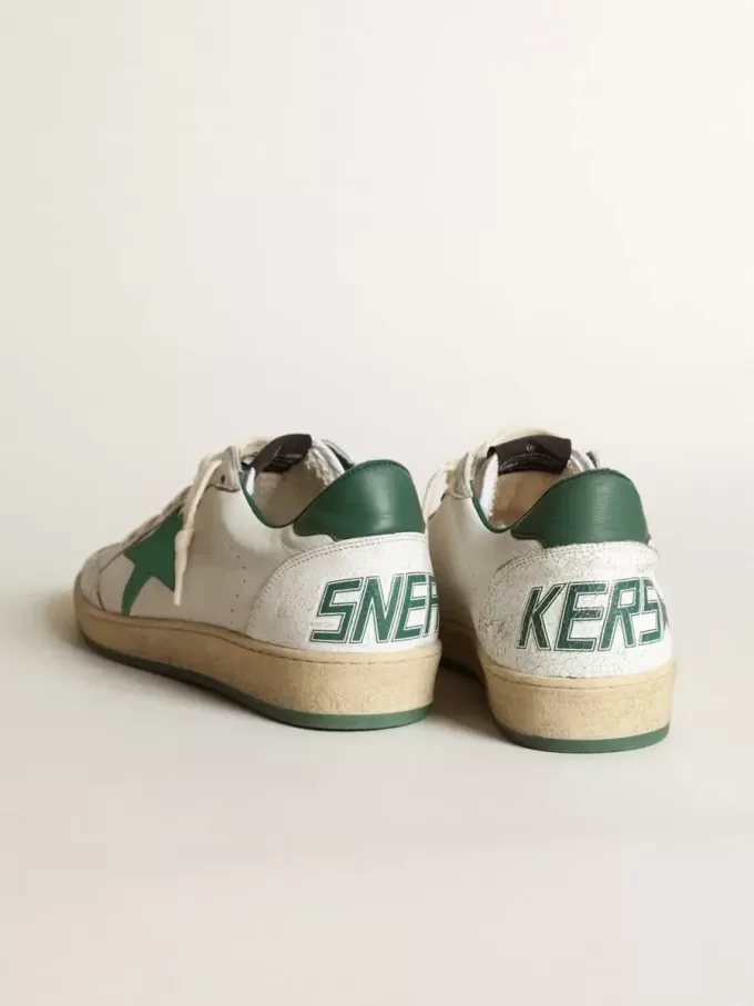 Zapatillas Ball Star para hombre en piel napa blanca con estrella y lengüeta en el talón en piel verde