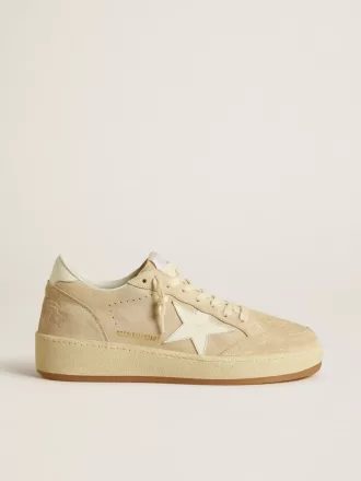 Zapatillas Ball Star para mujer en ante beige con estrella y lengüeta en el talón de cuero blanco