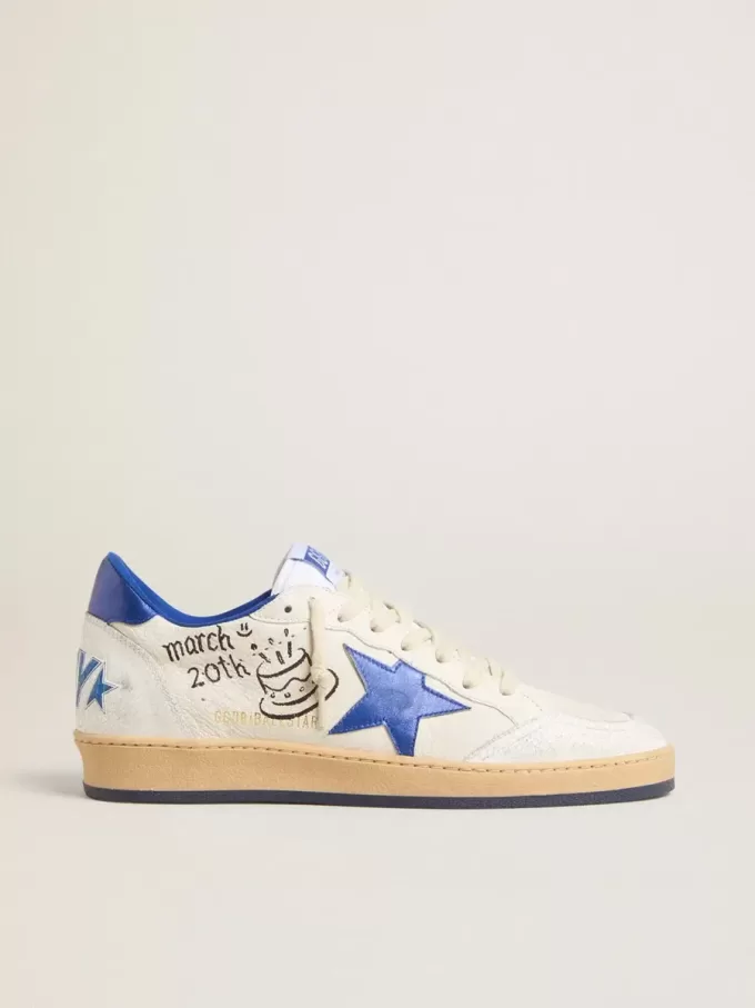Zapatillas Ball Star Wishes para hombre en piel napa blanca con estrella azul brillante y lengüeta en el talón
