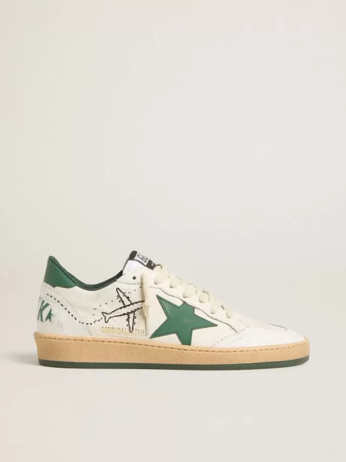 Zapatillas Ball Star Wishes para mujer en piel napa blanca con estrella y lengüeta en el talón en piel verde Zapatillas Ball Star Wishes para mujer en piel napa blanca con estrella y lengüeta en el talón en piel verde