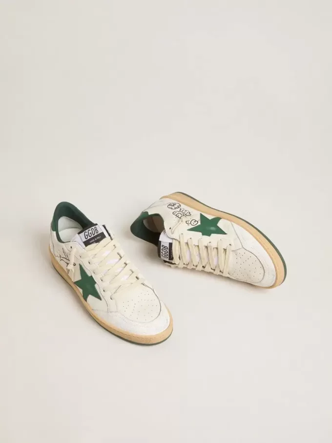 Zapatillas Ball Star Wishes para mujer en piel napa blanca con estrella y lengüeta en el talón en piel verde Zapatillas Ball Star Wishes para mujer en piel napa blanca con estrella y lengüeta en el talón en piel verde