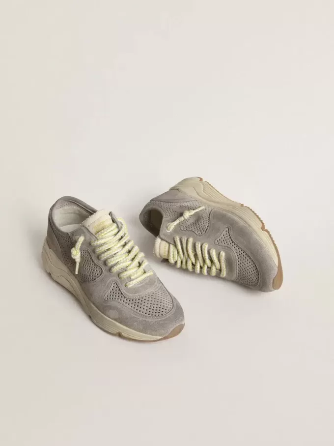 Zapatillas Running Sole para mujer en ante gris con estrella y lengüeta en el talón en ante gris