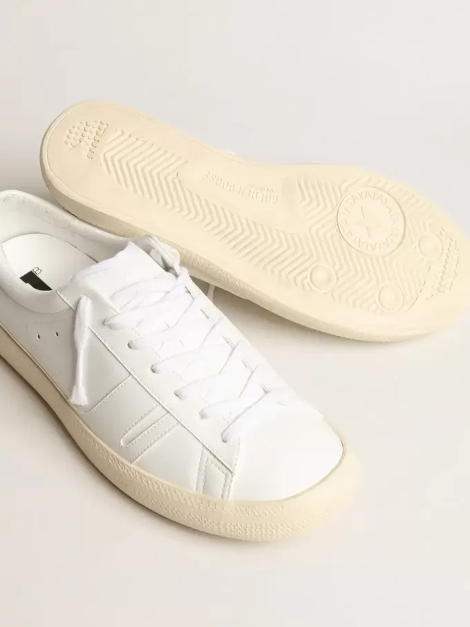 Zapatillas sostenibles Yatay Modelo 1B con parte superior blanca de origen biológico y Y blanca