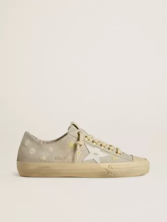 Zapatillas V-Star para mujer en ante gris hielo con estrella de cuero blanco y bordado floral