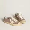 Zapatillas V-Star para mujer en ante metalizado marrón claro con estrella de cuero color crema