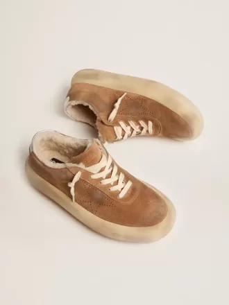 Zapatos Space-Star para mujer en ante color tabaco con forro de piel de oveja