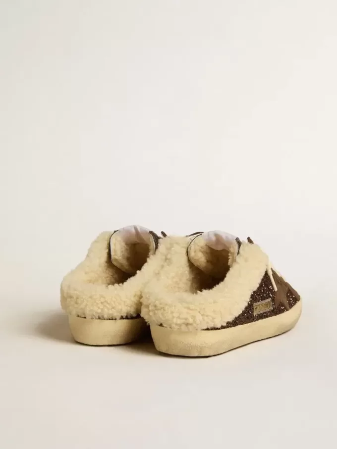 Zuecos Super-Star con purpurina, estrella marrón y forro de borreguillo